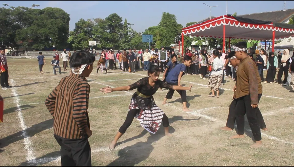 Kurangi Ketergantungan Gawai, Festival Dolanan Bocah Suryodiningratan Ajak Anak Kembali Bermain Permainan Tradisional